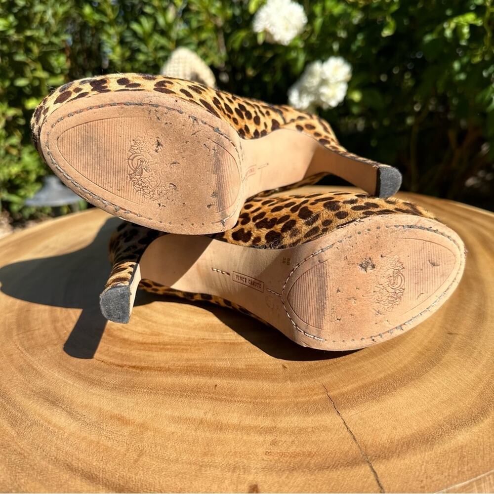 VINCE CAMUTO Leopard Print Cow Hair Leather Platform Boots Size 6 - Picture 7 of 9